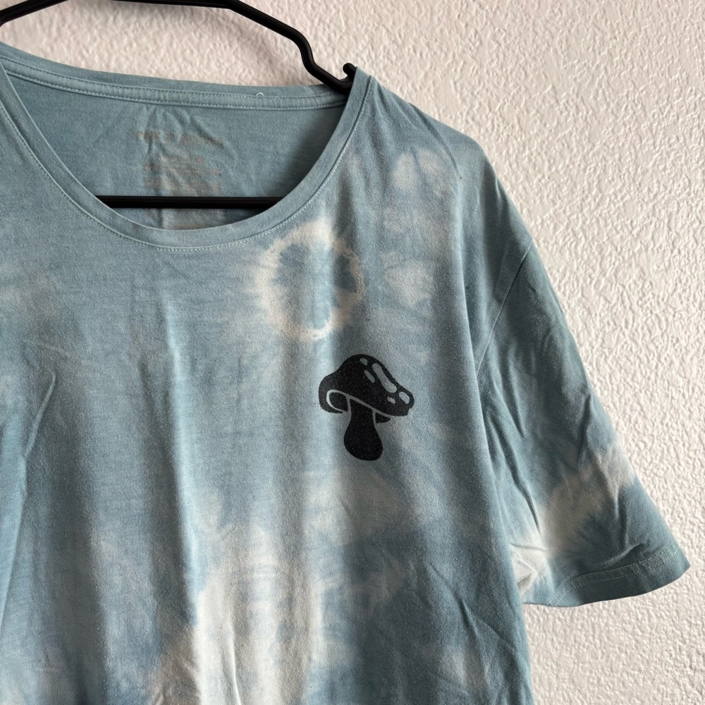 Blue Short Sleeve Tie-Dye Tee - Picture 2 of 7